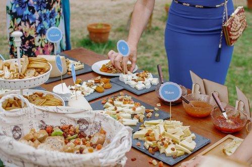 mobile - carousel-hero-element image-0